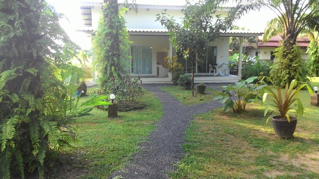 Aathid Garden Khao Lakヴィラ 部屋 写真
