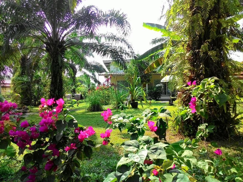 Aathid Garden Khao Lakヴィラ エクステリア 写真